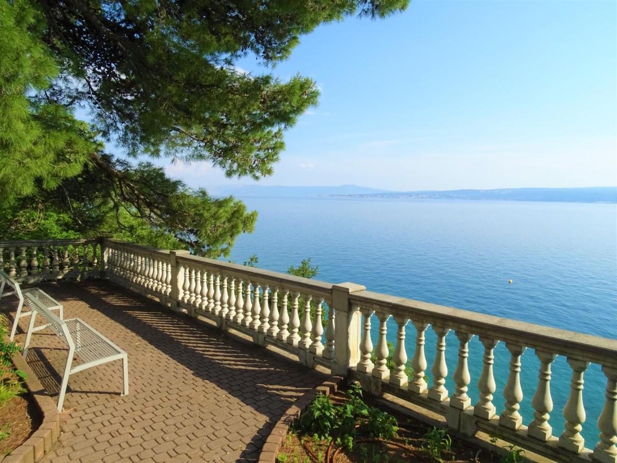 Apartments Villa Maria Crikvenica Exterior foto